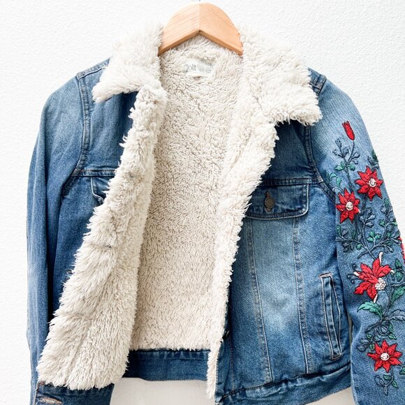Sherpa Jean Jacket with Red Embroidered Flowers.  Size Small - Picture 4 of 11